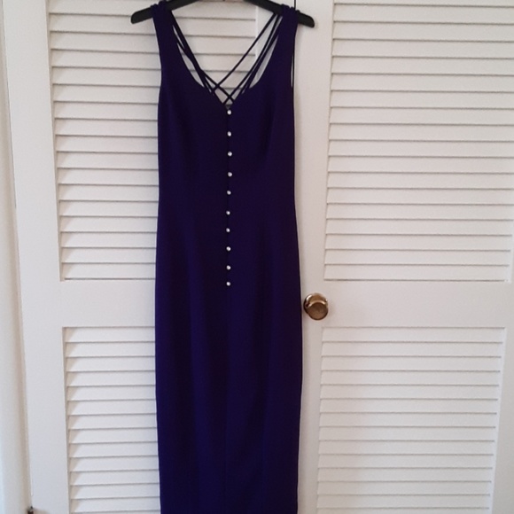 Dress - Picture 1 of 2